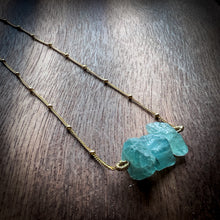 Load image into Gallery viewer, Aquamarine Cluster Gold Necklace
