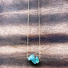 Load image into Gallery viewer, Rough Aquamarine Cluster 14K Gold-fill Curb Chain Necklace
