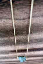 Cargar imagen en el visor de la galería, Rough Aquamarine Cluster 14K Gold-fill Curb Chain Necklace
