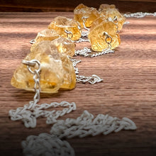 Cargar imagen en el visor de la galería, Gorgeous clusters of rough Citrine gemstones are strung along a dainty sterling silver curb chain and finished with a vintage-inspired pearl box clasp. An edgy yet sophisticated and modern piece, this super long (43 inches) Citrine station necklace is perfect for wearing on its own or as as a part of a layering stack. 
