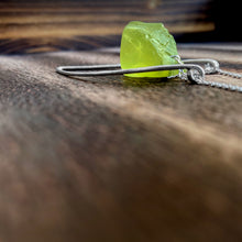 Cargar imagen en el visor de la galería, Lemon Quartz Sterling Silver Pendant Necklace (Oro Verde Quartz)
