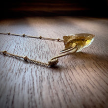 Cargar imagen en el visor de la galería, Raw Citrine Gold Pendant Necklace
