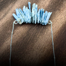 Cargar imagen en el visor de la galería, Blue Kyanite Cluster Sterling Silver Necklace
