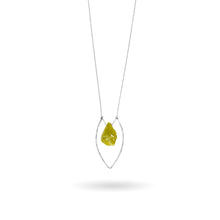 Cargar imagen en el visor de la galería, Lemon Quartz Sterling Silver Pendant Necklace (Oro Verde Quartz)
