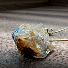 Load image into Gallery viewer, Rough Rutilated Quartz Gold Hammered Horseshoe Pendant Necklace
