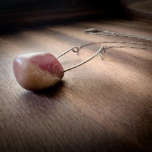 Load image into Gallery viewer, Pink Aventurine Hammered Sterling Silver Pendant Necklace
